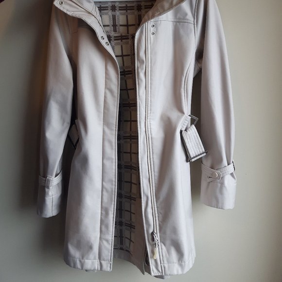 Fleece-lined Water-resistant True North Trench Coat (Small) - Picture 3 of 4